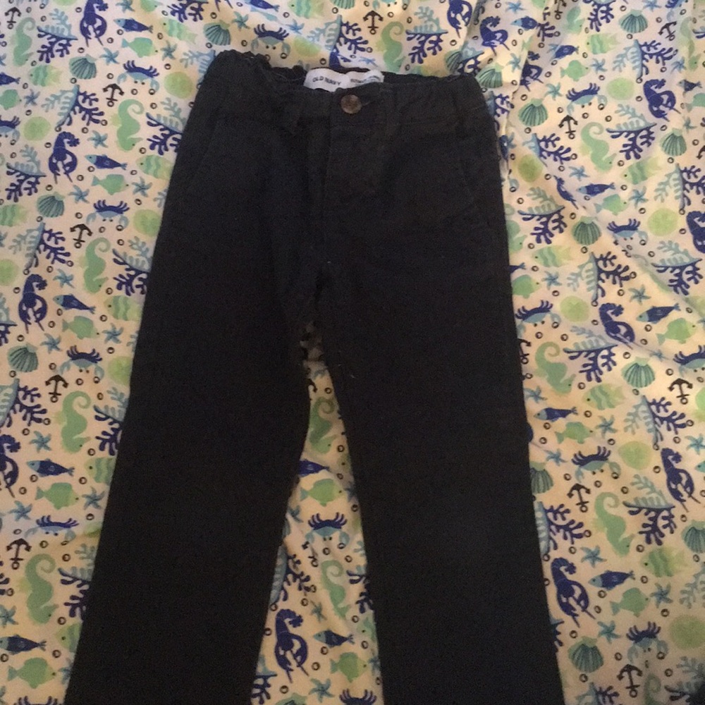 Used Boys Old Navy Ultimate Skinny Pants size 4T